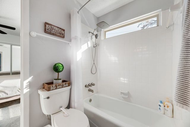 510 Willow Creek Court, Arlington, TX 76011