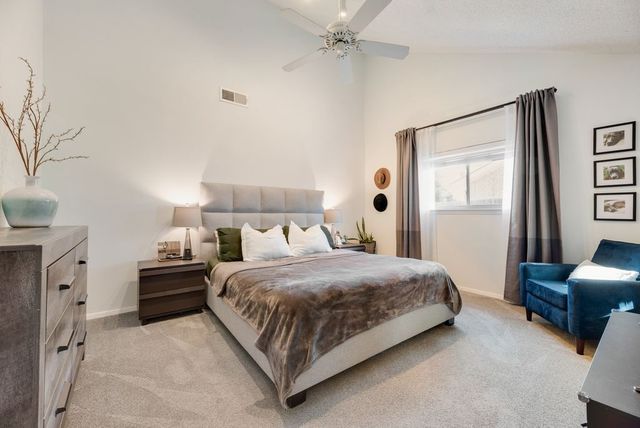 510 Willow Creek Court, Arlington, TX 76011