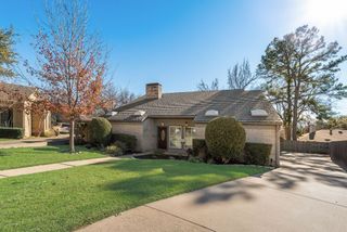510 Willow Creek Court, Arlington, TX 76011
