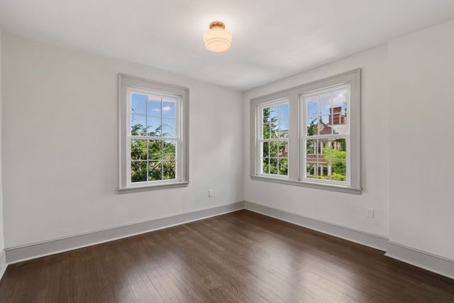 9 Dana St 31, Cambridge, MA 02138