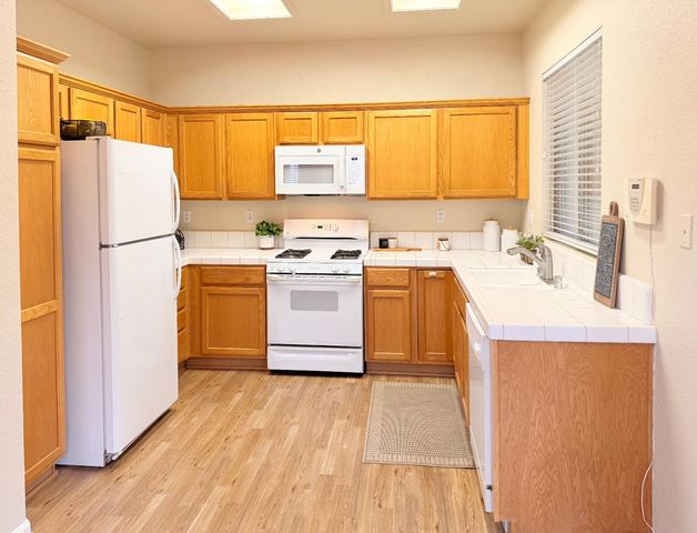 1006 Tioga Ct, Lincoln, CA 95648