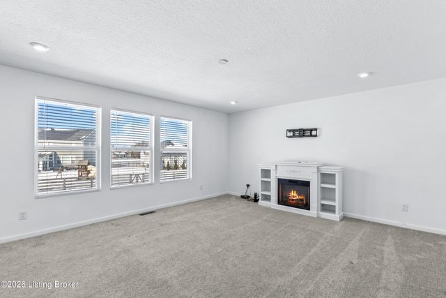 149 Mountain Stone Ct, Shepherdsville, KY 40165