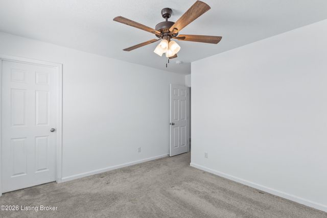 149 Mountain Stone Ct, Shepherdsville, KY 40165