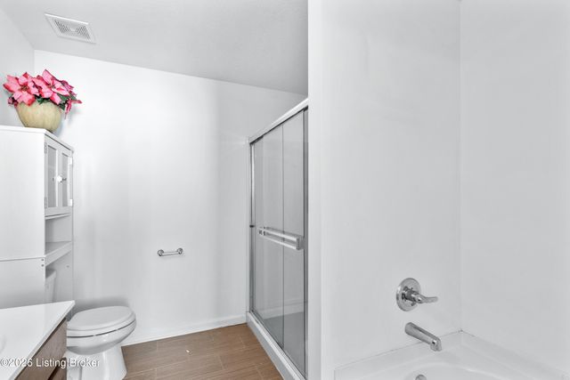 149 Mountain Stone Ct, Shepherdsville, KY 40165