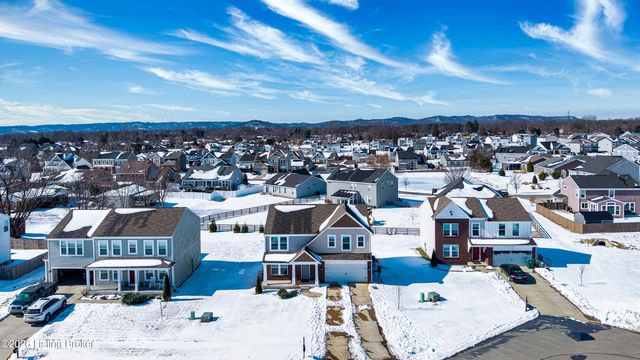 149 Mountain Stone Ct, Shepherdsville, KY 40165