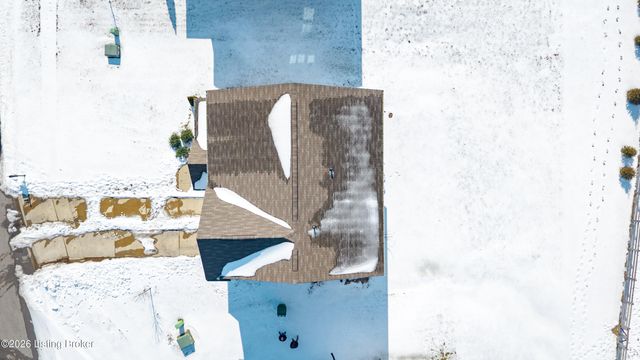 149 Mountain Stone Ct, Shepherdsville, KY 40165