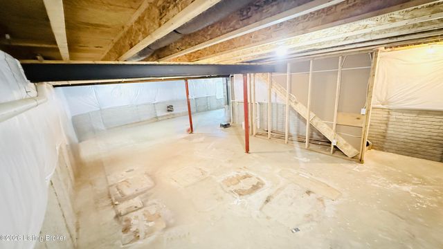 149 Mountain Stone Ct, Shepherdsville, KY 40165