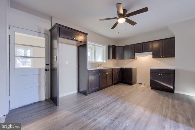 926 E MARKET ST, York, PA 17403