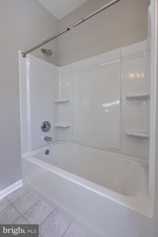 926 E MARKET ST, York, PA 17403