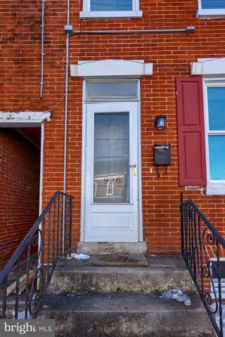 926 E MARKET ST, York, PA 17403
