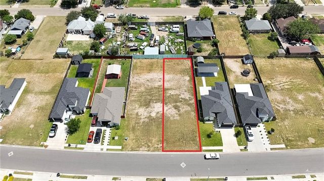 922 W Sycamore Avenue W, Alton, TX 78573