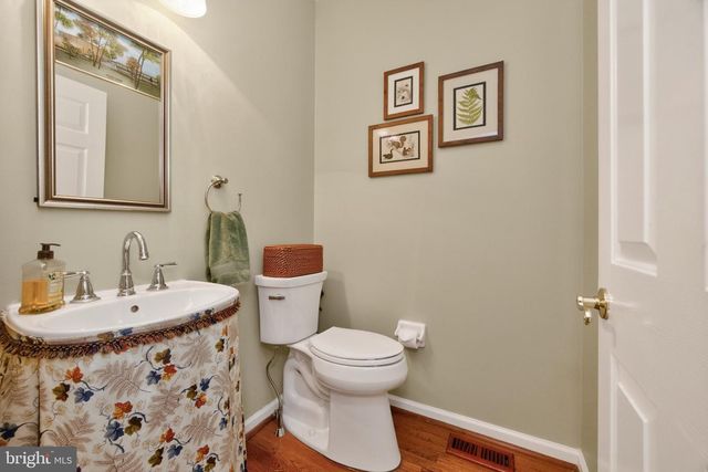628 HUNTINGTON DR, Downingtown, PA 19335