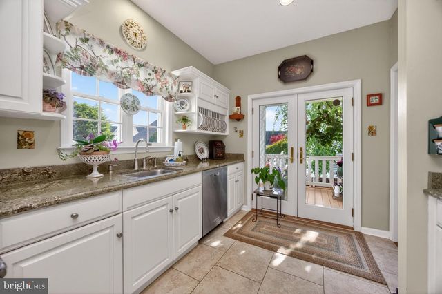 628 HUNTINGTON DR, Downingtown, PA 19335