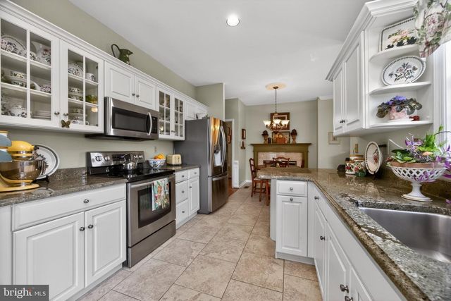 628 HUNTINGTON DR, Downingtown, PA 19335