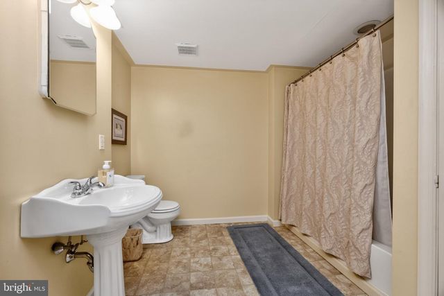 628 HUNTINGTON DR, Downingtown, PA 19335