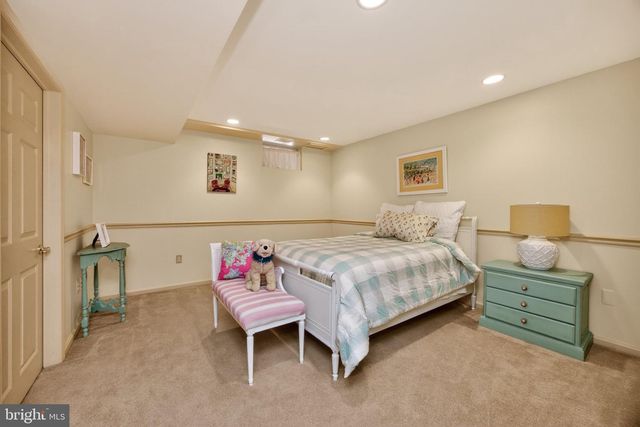 628 HUNTINGTON DR, Downingtown, PA 19335