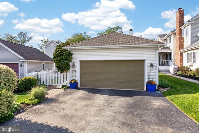 628 HUNTINGTON DR, Downingtown, PA 19335
