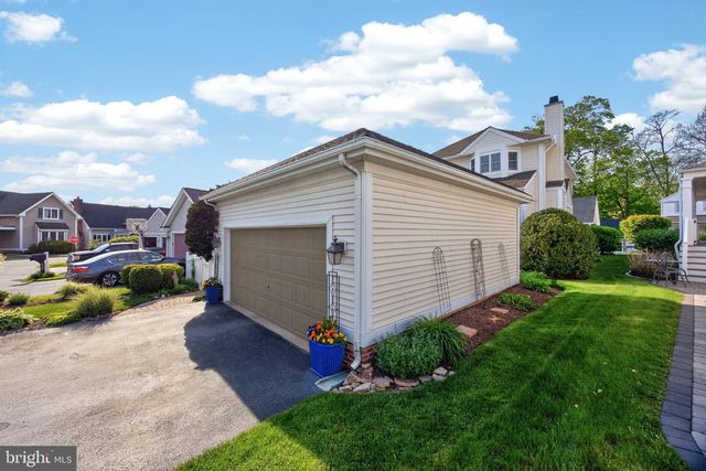 628 HUNTINGTON DR, Downingtown, PA 19335