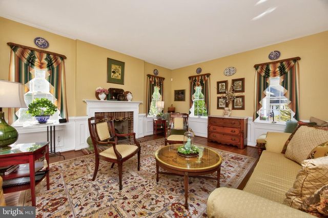 628 HUNTINGTON DR, Downingtown, PA 19335