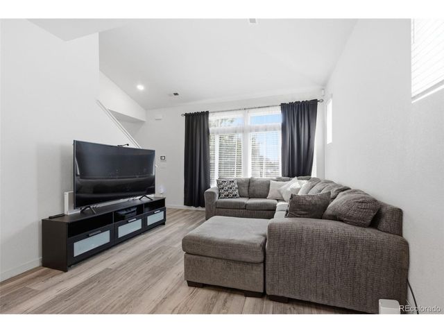 21845 E 44th Pl, Aurora, CO 80019