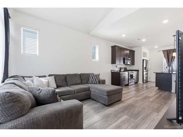 21845 E 44th Pl, Aurora, CO 80019