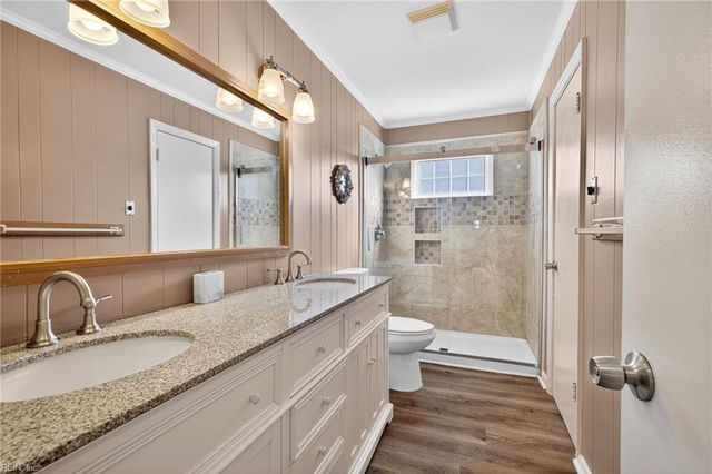 2244 Sandpiper RD, Virginia Beach, VA 23456