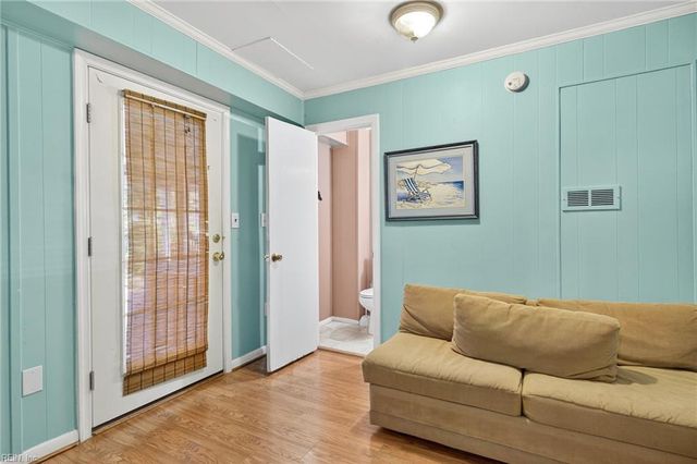 2244 Sandpiper RD, Virginia Beach, VA 23456