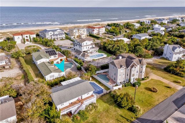 2244 Sandpiper RD, Virginia Beach, VA 23456