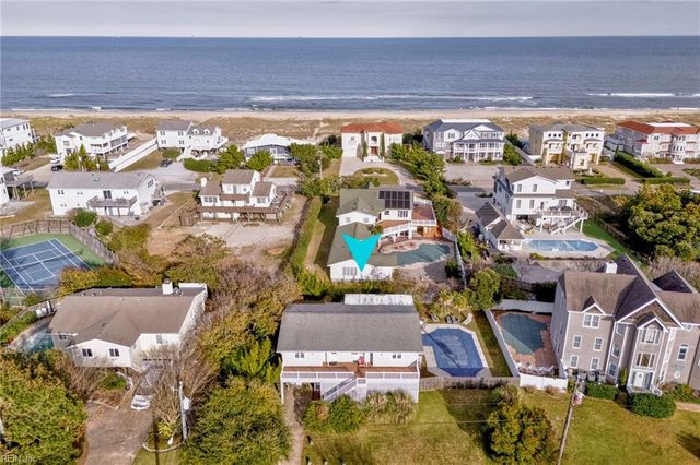 2244 Sandpiper RD, Virginia Beach, VA 23456