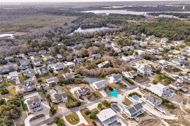 2244 Sandpiper RD, Virginia Beach, VA 23456