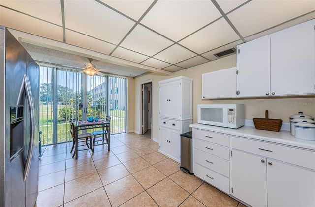 4915 BAY STREET NE 126, St Petersburg, FL 33703