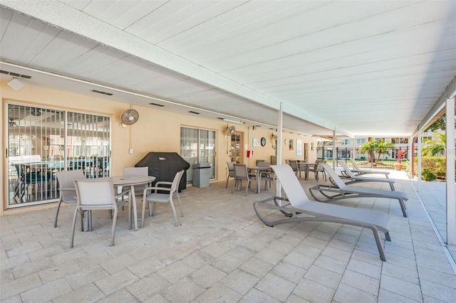 4915 BAY STREET NE 126, St Petersburg, FL 33703