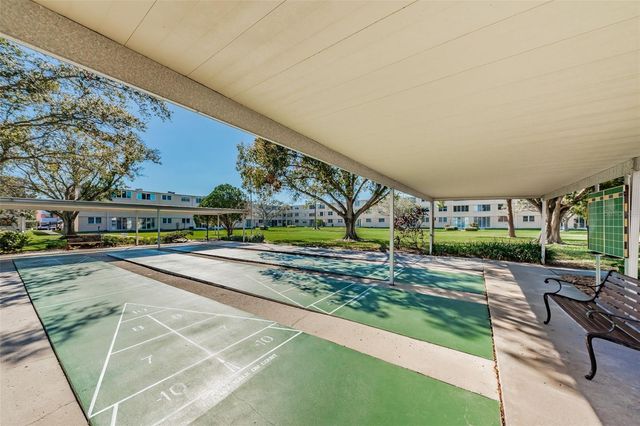 4915 BAY STREET NE 126, St Petersburg, FL 33703