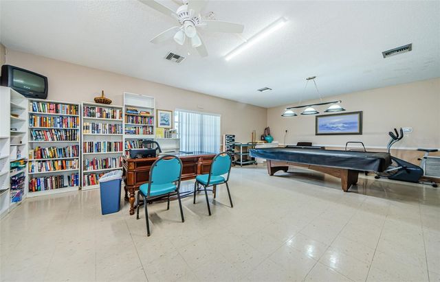4915 BAY STREET NE 126, St Petersburg, FL 33703