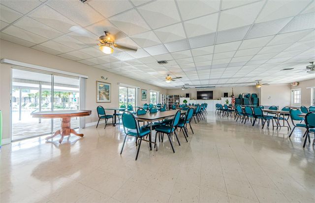 4915 BAY STREET NE 126, St Petersburg, FL 33703