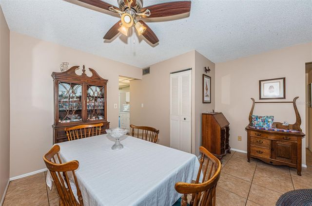 4915 BAY STREET NE 126, St Petersburg, FL 33703