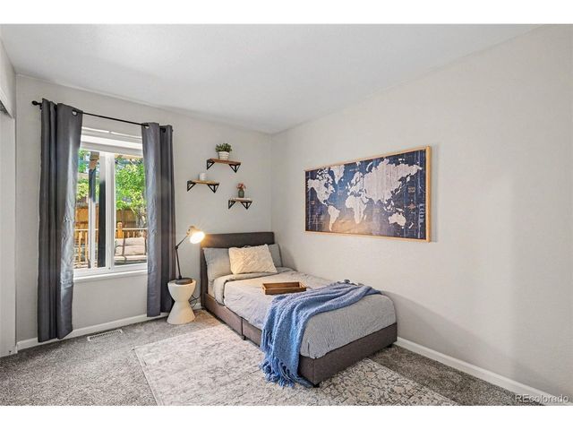 2200 S Eldridge Ct, Lakewood, CO 80228