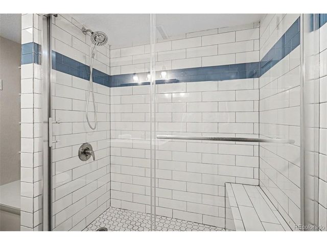 2200 S Eldridge Ct, Lakewood, CO 80228