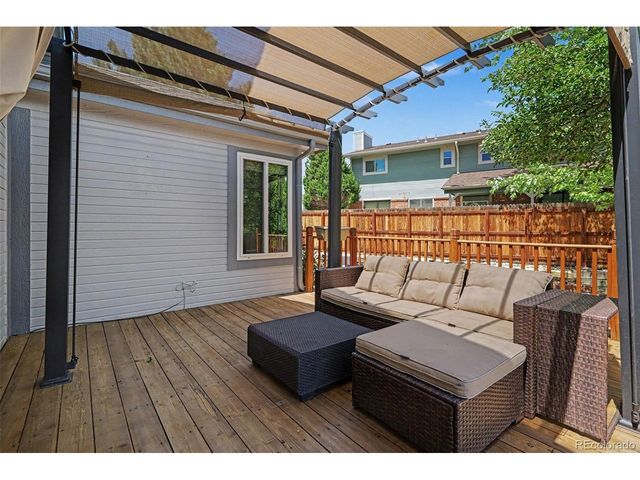 2200 S Eldridge Ct, Lakewood, CO 80228