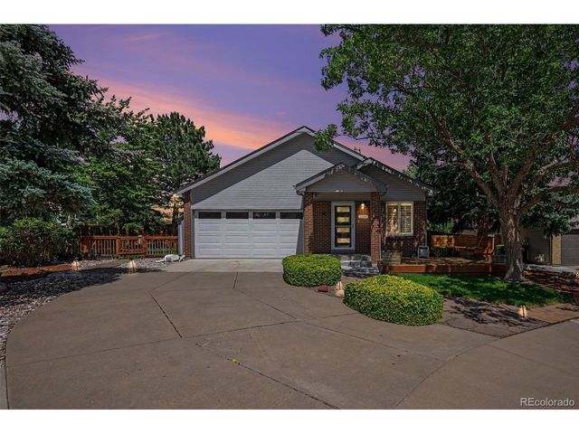 2200 S Eldridge Ct, Lakewood, CO 80228