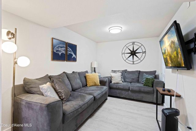 1004 N 7th ST, Coeur D'alene, ID 83814