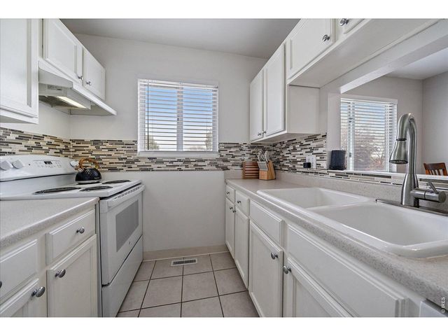 8798 Chase Dr 4, Arvada, CO 80003