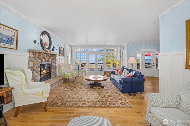 886 Port Susan Terrace Road, Camano Island, WA 98282