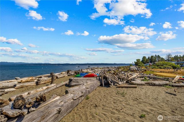 886 Port Susan Terrace Road, Camano Island, WA 98282