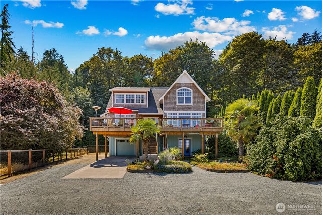886 Port Susan Terrace Road, Camano Island, WA 98282