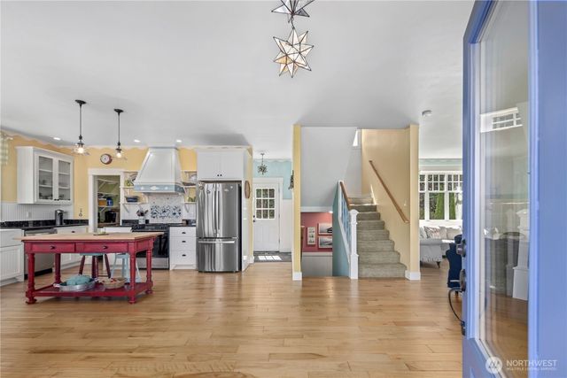 886 Port Susan Terrace Road, Camano Island, WA 98282