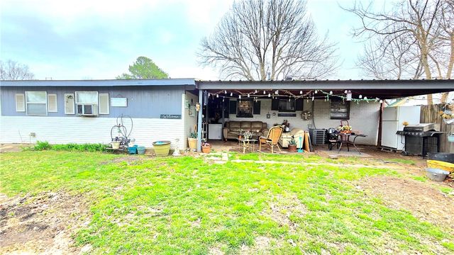 718 Morrison Place, Springdale, AR 72762