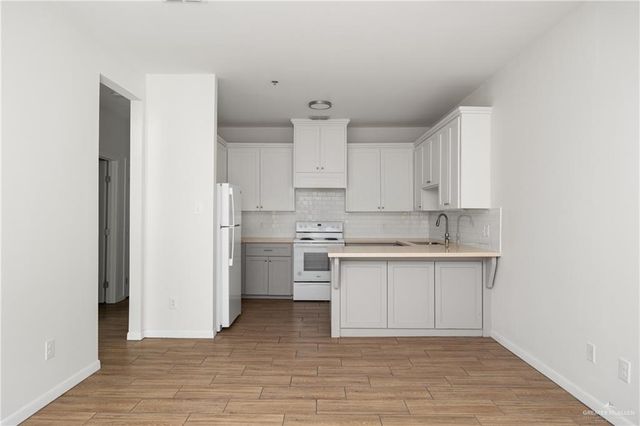 524 King Road 18, San Juan, TX 78589