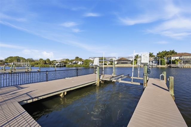 4157 SALTWATER BOULEVARD, Tampa, FL 33615