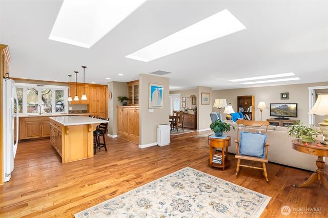 6109 Armour Street SE, Olympia, WA 98513